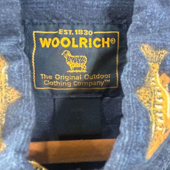 WOOLRICH EST 1830 The Original Outdoor Clothing Company Fish Button-Down Shirt L - Picture 12 of 16